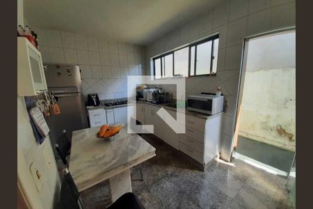 Casa à venda com 3 quartos, 291m² em Santa Amélia, Belo Horizonte