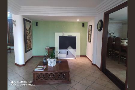 Casa à venda com 250m², 2 quartos e 3 vagas