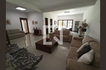 Casa para alugar com 5 quartos, 291m² em Ouro Preto, Belo Horizonte