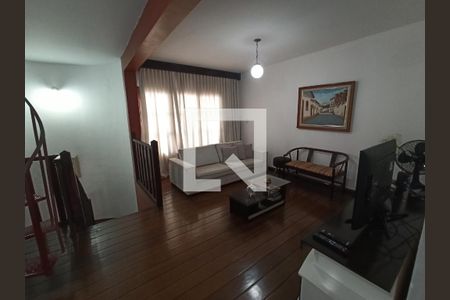 Casa à venda com 5 quartos, 291m² em Ouro Preto, Belo Horizonte