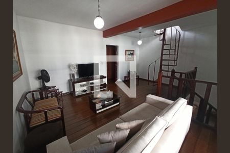 Casa à venda com 5 quartos, 291m² em Ouro Preto, Belo Horizonte