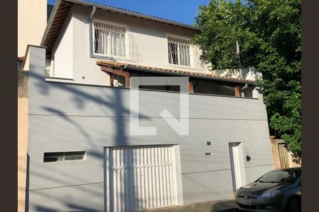 Casa à venda com 4 quartos, 217m² em Santa Tereza, Belo Horizonte
