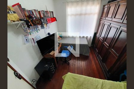 Casa à venda com 4 quartos, 217m² em Santa Tereza, Belo Horizonte