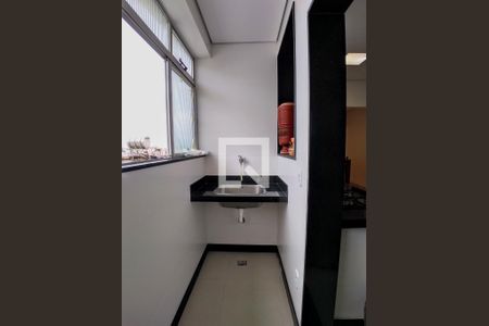 Apartamento à venda com 2 quartos, 61m² em Cidade Nova, Belo Horizonte