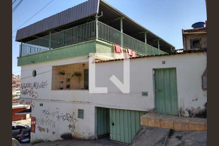 Casa à venda com 3 quartos, 306m² em Santa Cruz, Belo Horizonte