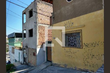 Casa à venda com 3 quartos, 306m² em Santa Cruz, Belo Horizonte