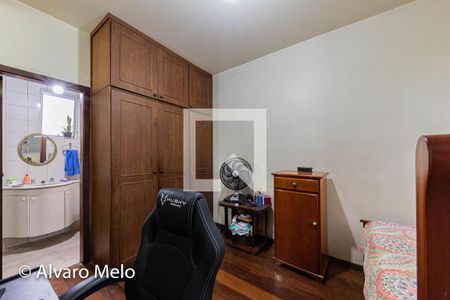 Apartamento à venda com 4 quartos, 130m² em Santo Antônio, Belo Horizonte