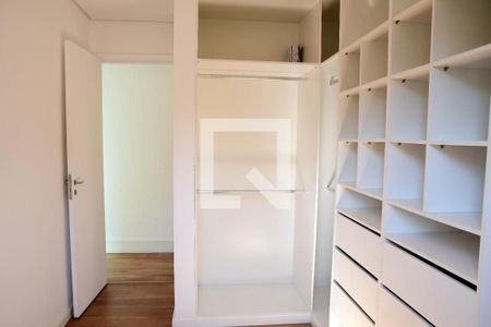 Quarto 1  de apartamento para alugar com 2 quartos, 60m² em Jardim Petrópolis, Cotia