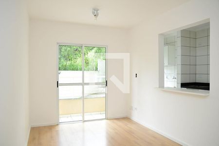 Sala de apartamento para alugar com 2 quartos, 56m² em Parque Rincão, Cotia