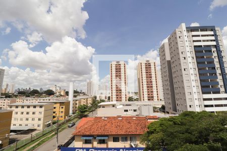 Vista do quarto 1 de apartamento para alugar com 3 quartos, 80m² em Setor Negrão de Lima, Goiânia