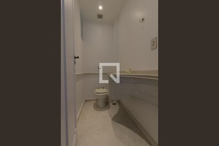 Lavabo de apartamento para alugar com 4 quartos, 149m² em Alto da Lapa, São Paulo