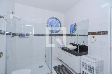 Casa à venda com 4 quartos, 257m² em Planalto, Belo Horizonte