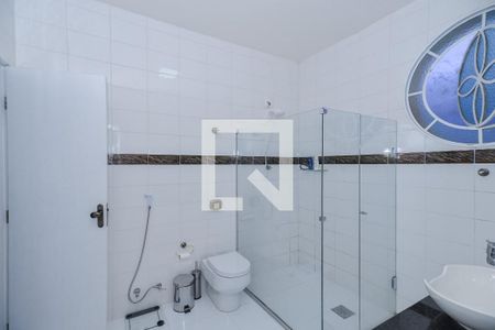 Casa à venda com 4 quartos, 257m² em Planalto, Belo Horizonte