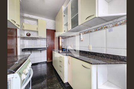 Cozinha de apartamento à venda com 3 quartos, 85m² em Gutierrez, Belo Horizonte