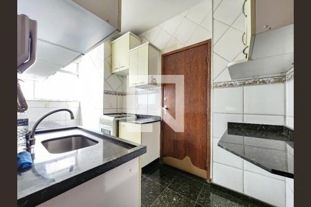 Cozinha de apartamento à venda com 3 quartos, 85m² em Gutierrez, Belo Horizonte