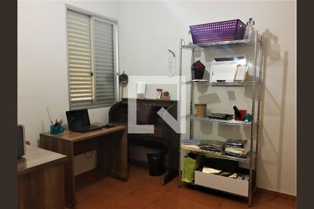 Apartamento à venda com 3 quartos, 70m² em Heliópolis, Belo Horizonte