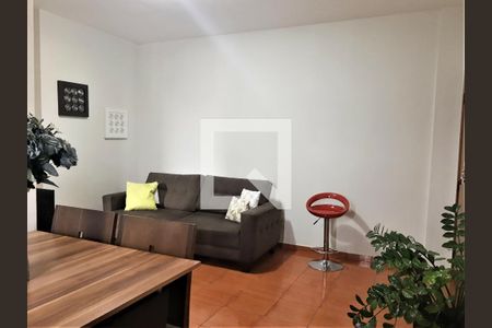 Apartamento à venda com 3 quartos, 70m² em Heliópolis, Belo Horizonte
