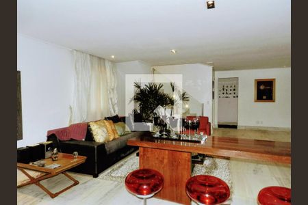 Casa à venda com 4 quartos, 496m² em Santa Lúcia, Belo Horizonte