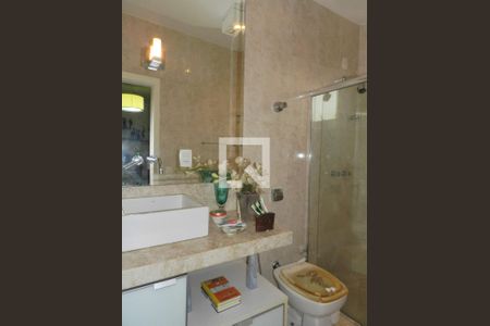 Casa à venda com 496m², 4 quartos e 6 vagas