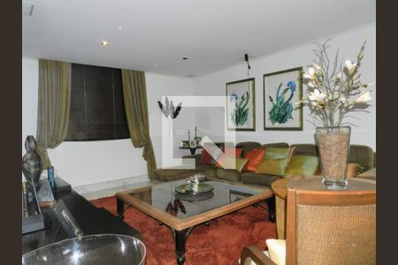 Casa à venda com 4 quartos, 496m² em Santa Lúcia, Belo Horizonte