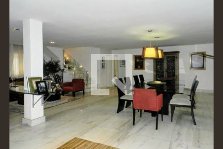 Casa à venda com 496m², 4 quartos e 6 vagas