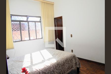 Casa à venda com 4 quartos, 208m² em Serra, Belo Horizonte
