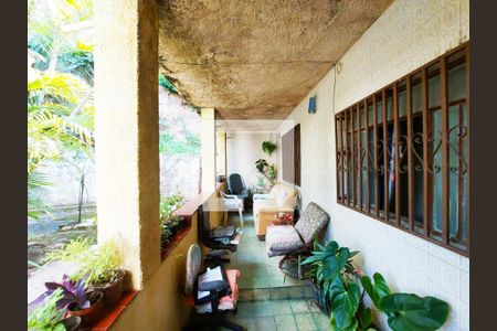 Casa à venda com 3 quartos, 191m² em Renascença, Belo Horizonte