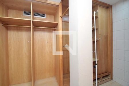 Casa à venda com 1224m², 4 quartos e 6 vagas