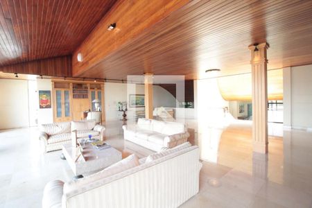 Casa à venda com 1224m², 4 quartos e 6 vagas