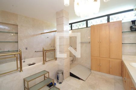 Casa à venda com 1224m², 4 quartos e 6 vagas