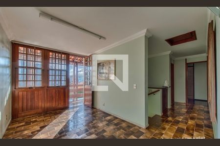 Casa à venda com 4 quartos, 360m² em Cidade Nova, Belo Horizonte