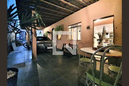 Casa à venda com 4 quartos, 116m² em Santa Terezinha, Belo Horizonte