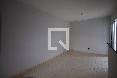 Sala de casa de condomínio para alugar com 2 quartos, 68m² em Jardim Gardênia, Goiânia