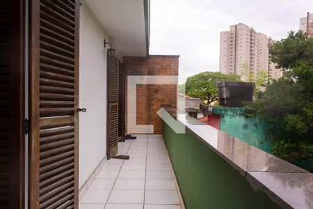 Varanda Suíte 1 e 2 de casa à venda com 3 quartos, 317m² em Jardim Consorcio, São Paulo