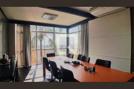 Casa à venda com 658m², 15 quartos e 3 vagas