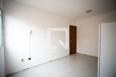 Sala de apartamento à venda com 3 quartos, 60m² em Betânia, Belo Horizonte