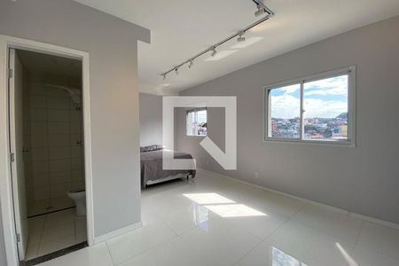 Sala de kitnet/studio para alugar com 1 quarto, 32m² em Parque Reboucas, São Paulo