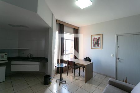 Sala de apartamento para alugar com 1 quarto, 47m² em Santa Efigênia, Belo Horizonte