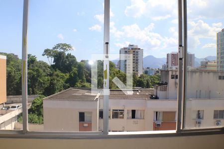 Vista da Sala de apartamento à venda com 3 quartos, 57m² em Pechincha, Rio de Janeiro