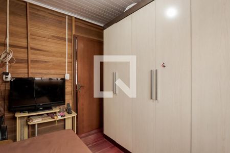 Quarto 3 de casa à venda com 5 quartos, 300m² em Sarandi, Porto Alegre