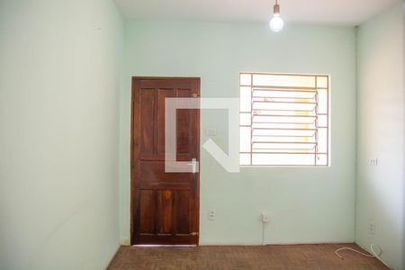 Sala de casa para alugar com 4 quartos, 250m² em Jardim Baronesa, Campinas