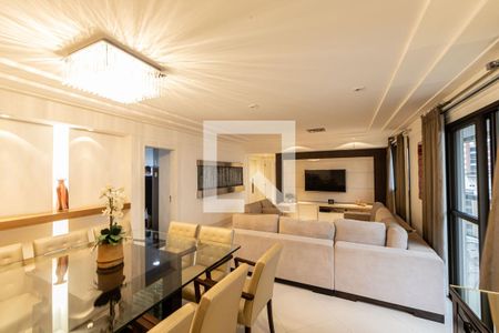 Apartamento para alugar com 4 quartos, 220m² em Vila Regente Feijó, São Paulo