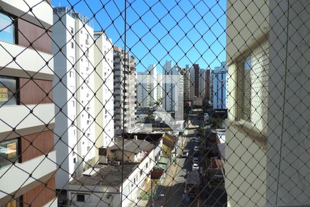 Sala - Vista de apartamento para alugar com 3 quartos, 80m² em Centro, Florianópolis