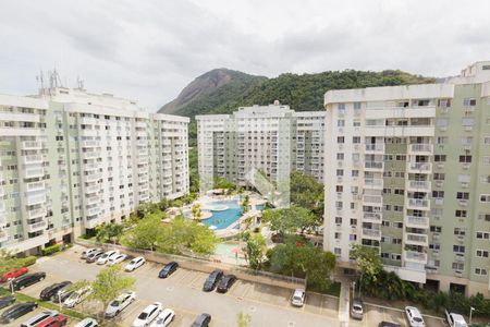 Vista de apartamento à venda com 2 quartos, 67m² em Camorim, Rio de Janeiro