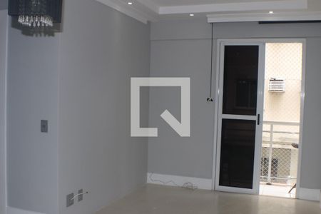 Sala de apartamento para alugar com 2 quartos, 70m² em Pechincha, Rio de Janeiro