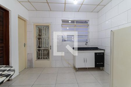 Sala e Cozinha de casa para alugar com 2 quartos, 70m² em Vila Nair, São Paulo