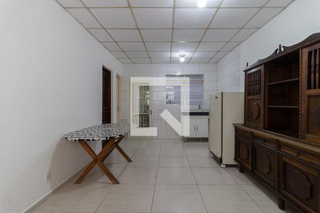 Sala e Cozinha de casa para alugar com 2 quartos, 70m² em Vila Nair, São Paulo