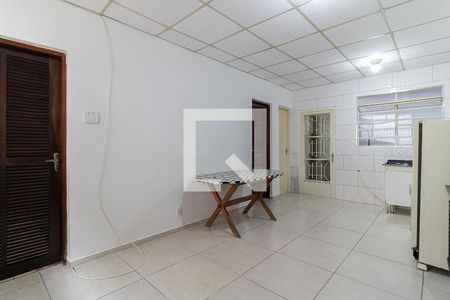 Sala e Cozinha de casa para alugar com 2 quartos, 70m² em Vila Nair, São Paulo