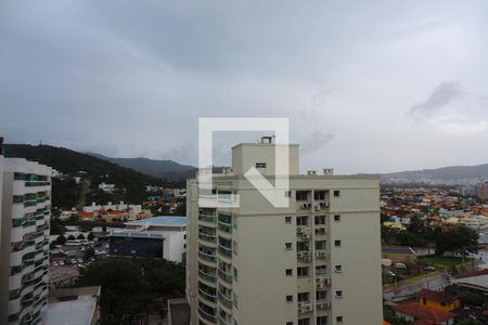 Sala - Vista de apartamento para alugar com 2 quartos, 77m² em Itacorubi, Florianópolis