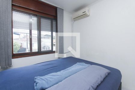 QUARTO 1 de apartamento à venda com 2 quartos, 100m² em Sarandi, Porto Alegre